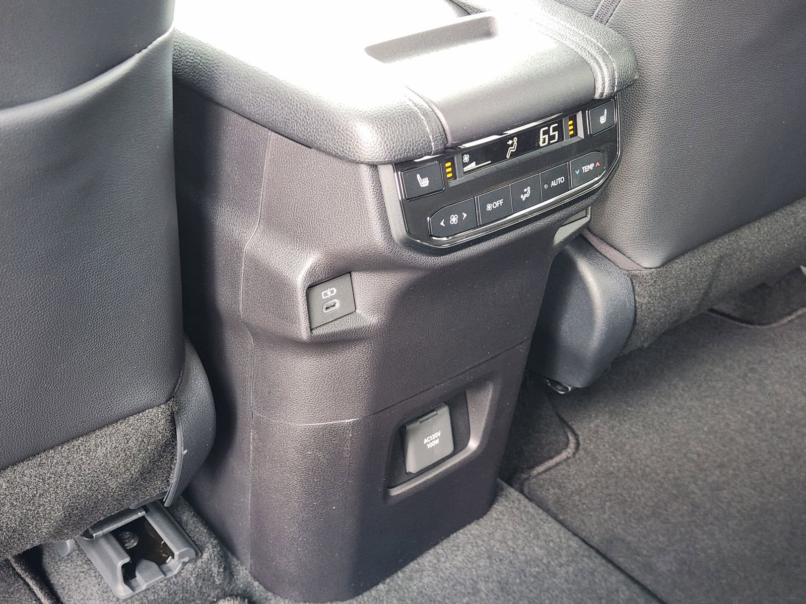 New 2026 Toyota Grand Highlander Limited image 27