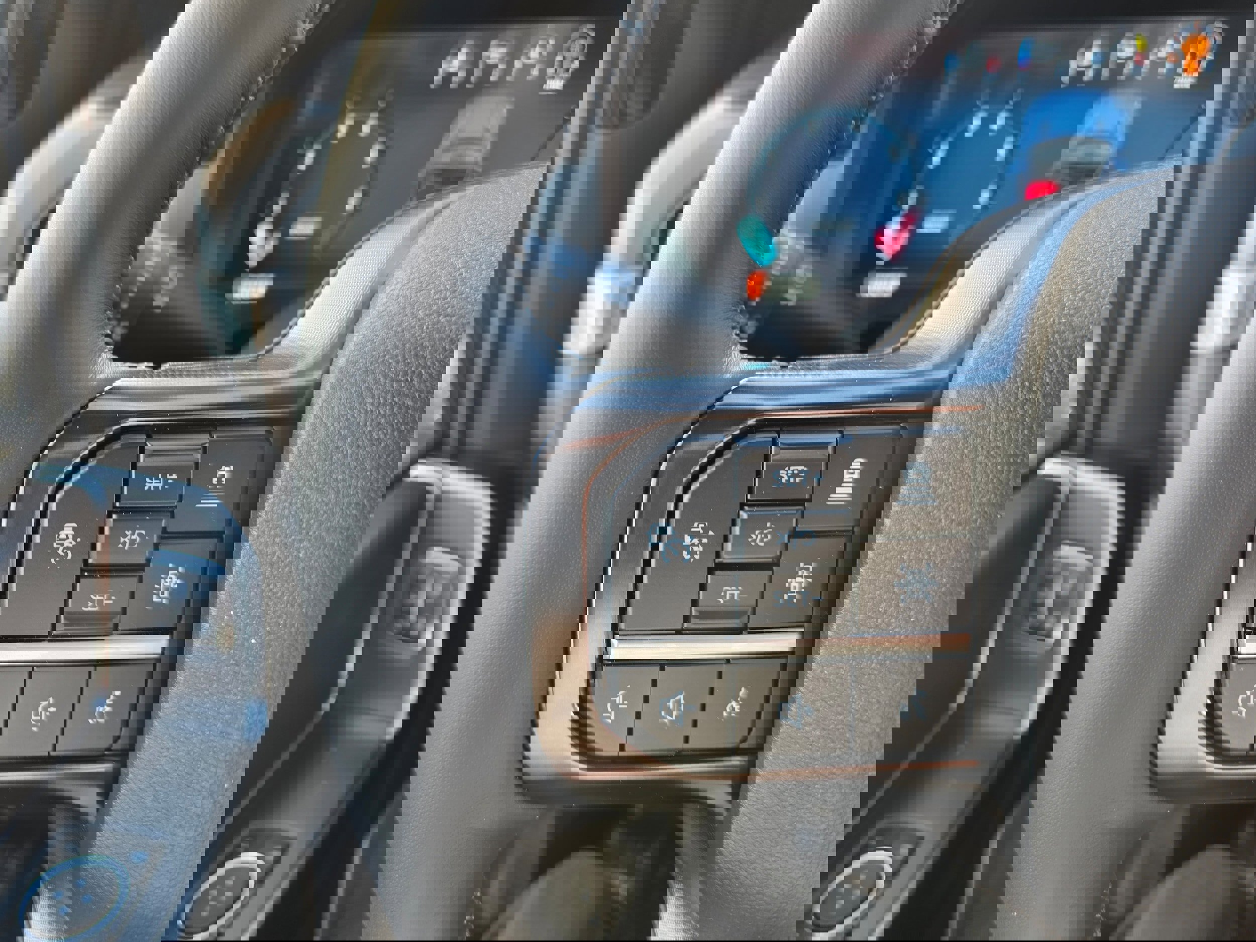 New 2025 Ford F150 Platinum w/ Equipment Group 702A High image 16