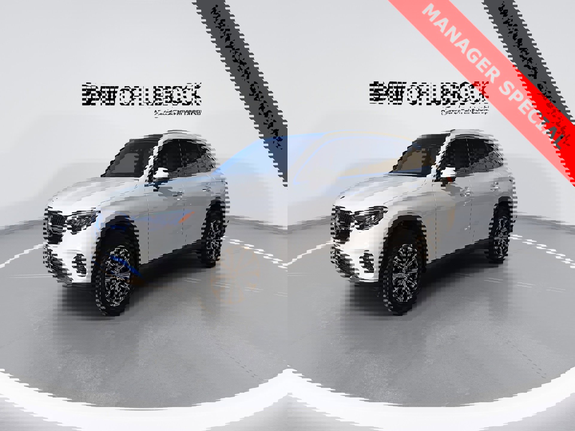 Used 2025 Mercedes-Benz GLC 300 4MATIC image 4