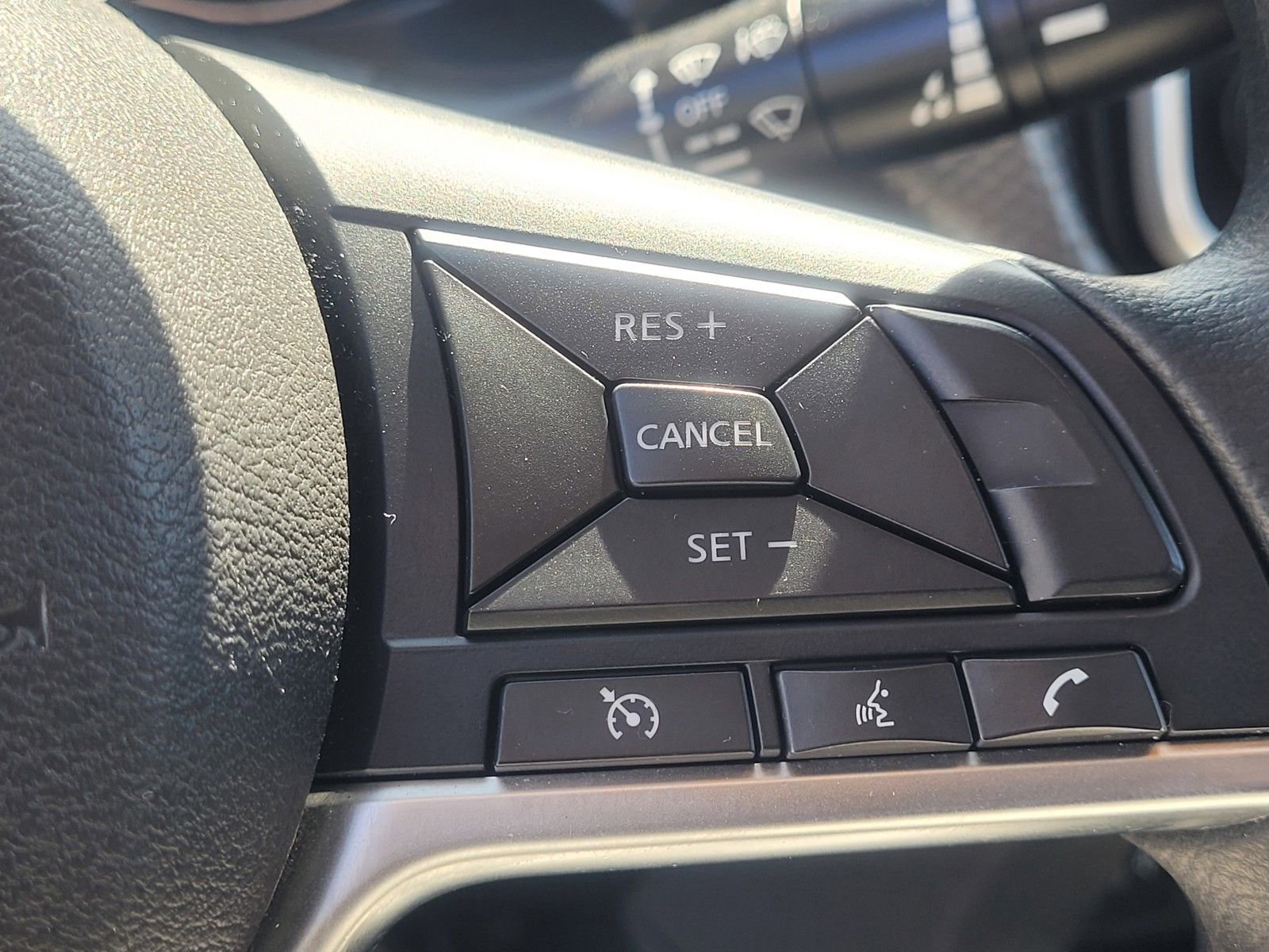 Used 2020 Nissan Kicks SV image 25