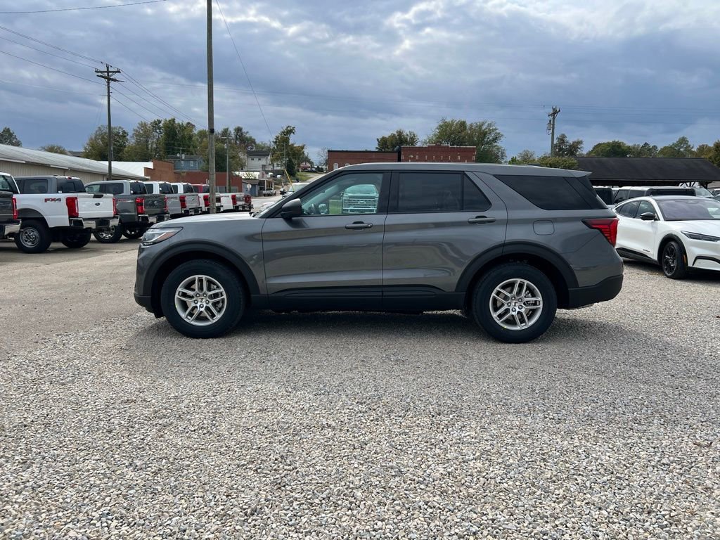 New 2026 Ford Explorer Active image 5