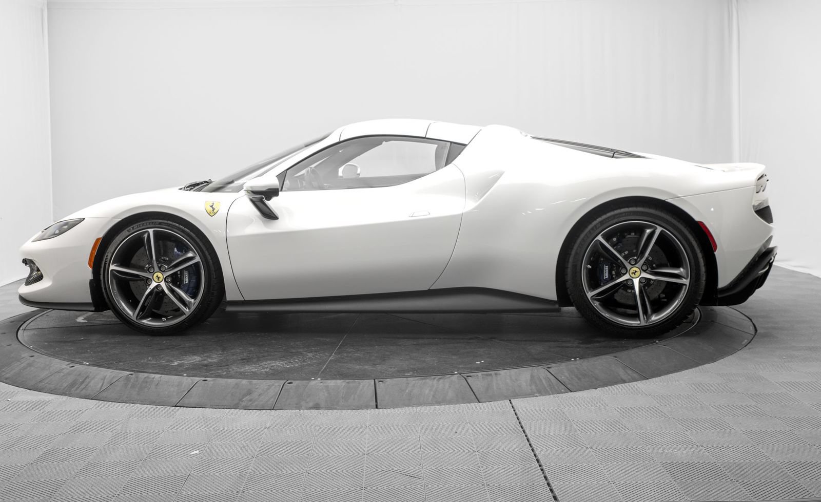 Used 2026 Ferrari 296 GTS RWD image 12