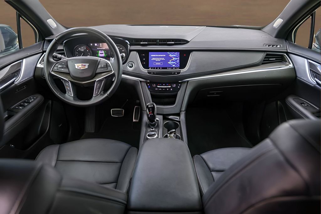 Certified 2023 Cadillac XT5 Sportv w/ Technology Package image 28