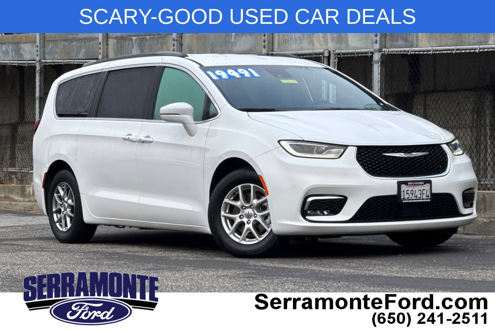 Used 2022 Chrysler Pacifica Touring