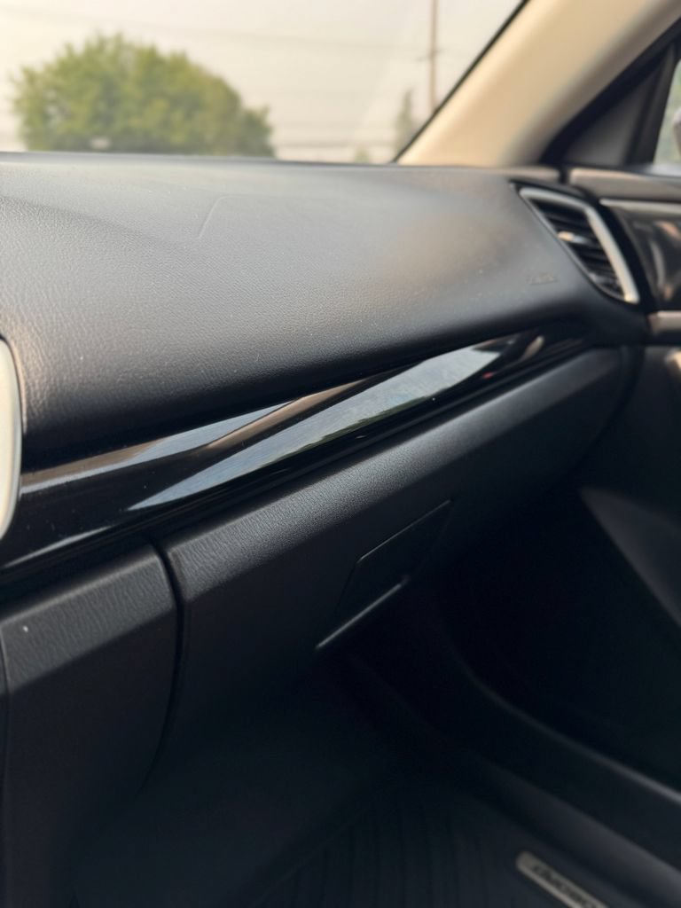 Used 2016 MAZDA MAZDA3 i Touring FWD image 29