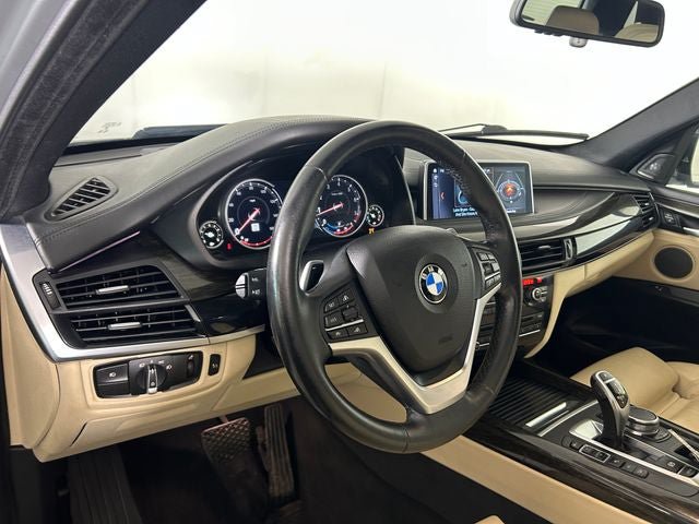 Used 2018 BMW X5 xDrive50i AWD/4WD image 14