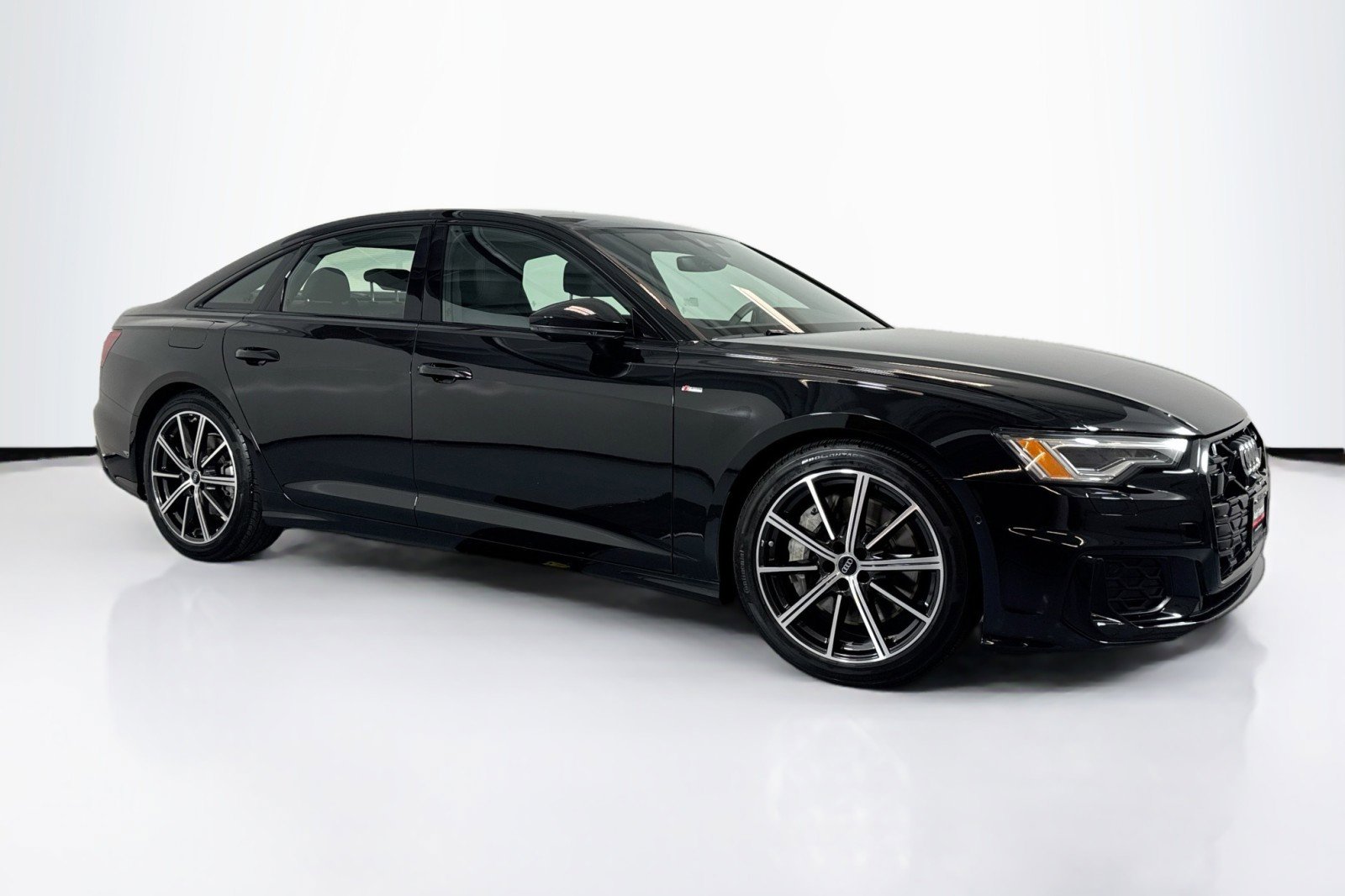 Used 2025 Audi A6 Premium Plus w/ Premium Plus Package image 3