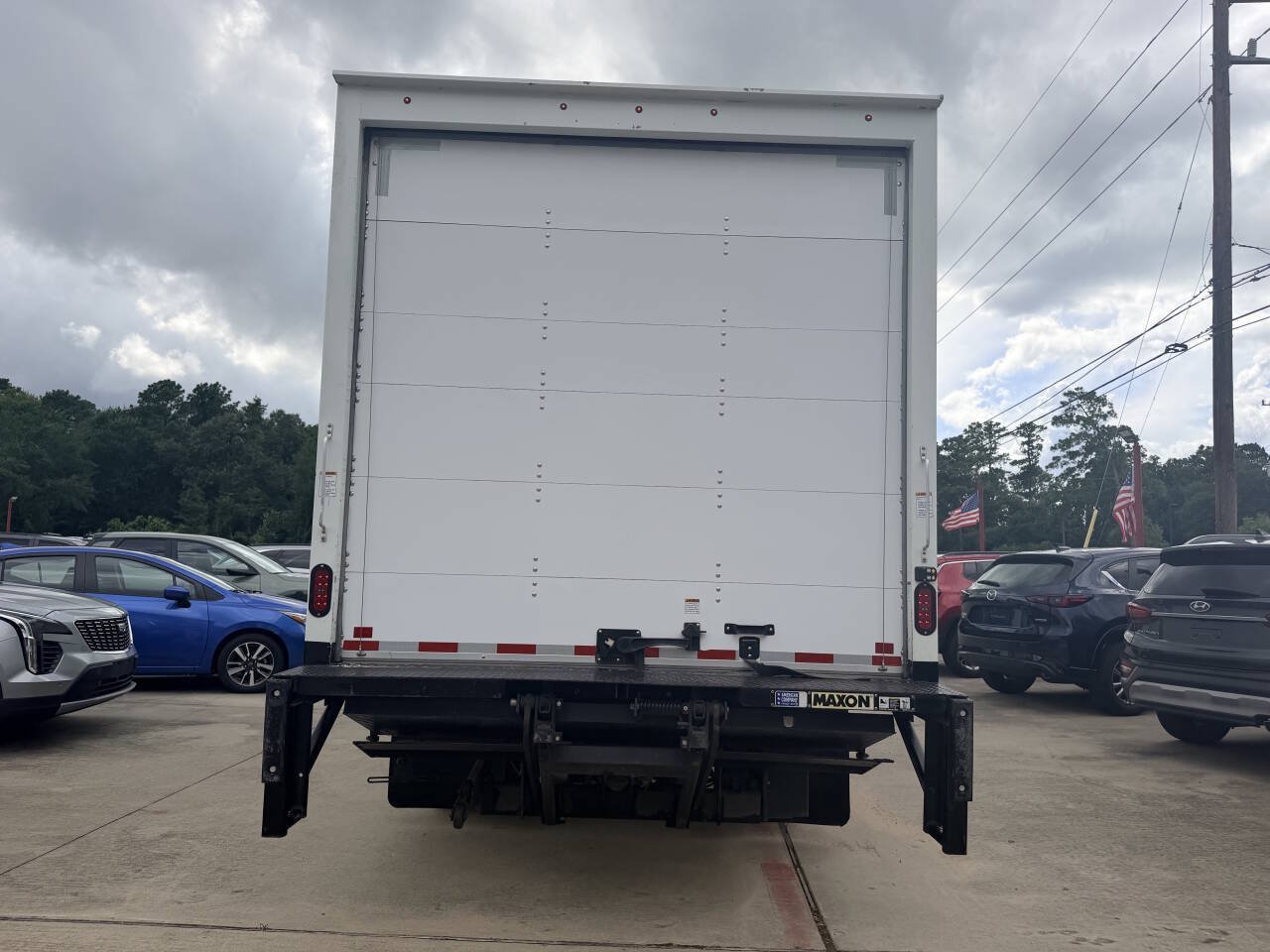 Used 2024 Isuzu NPR RWD image 24