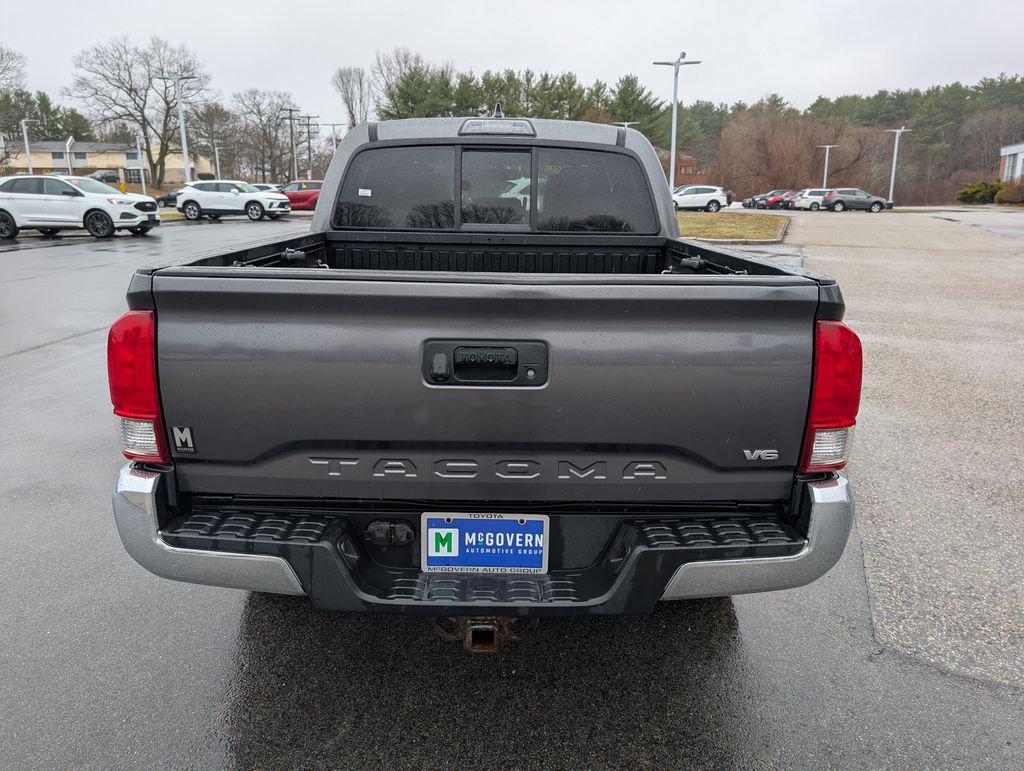 Used 2016 Toyota Tacoma TRD Off-Road w/ Towing Package image 4
