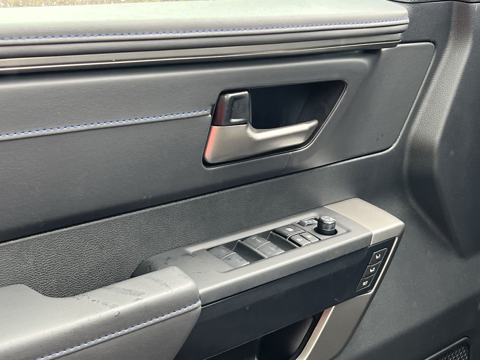 New 2026 Toyota Tundra Platinum AWD/4WD image 10