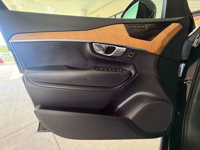 Used 2023 Volvo XC90 B6 Plus w/ Protection Package Premier image 24