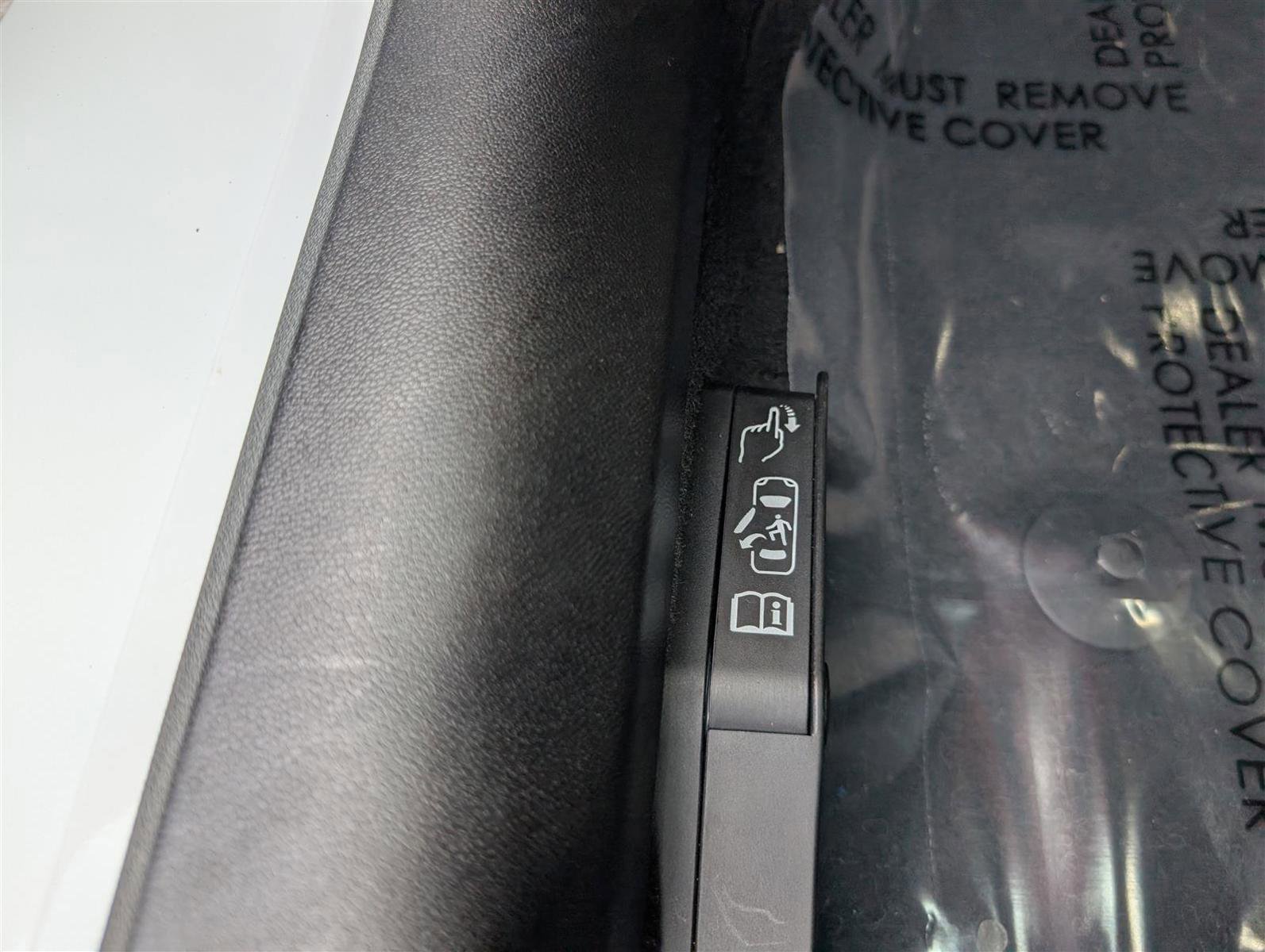 Used 2022 Chevrolet Corvette Stingray Premium Cpe w/ Z51 Performance Package image 21