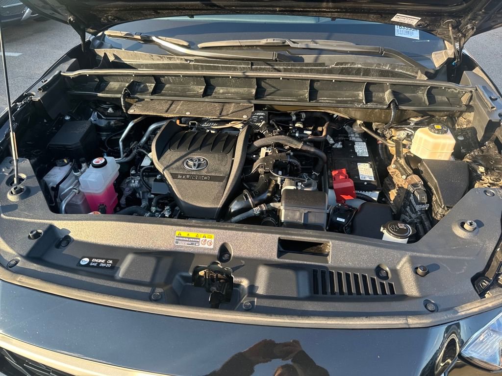 Used 2024 Toyota Highlander XLE image 48