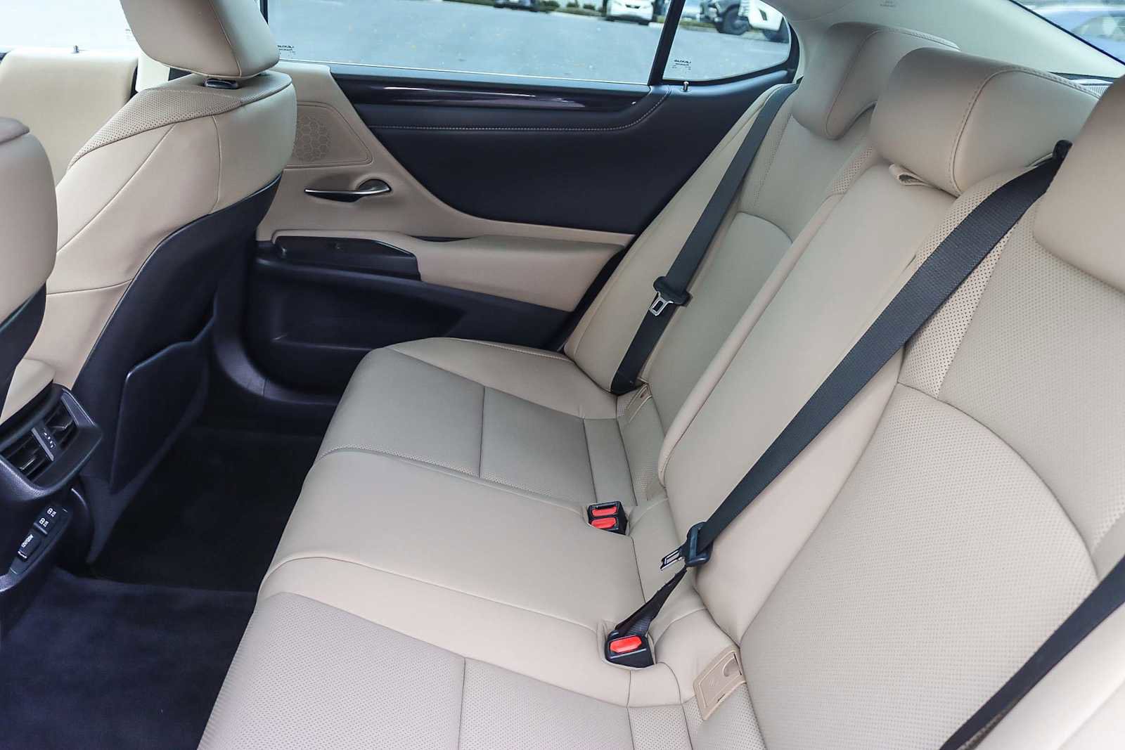 Certified 2021 Lexus ES 350 w/ Premium Package image 18