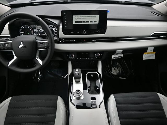 New 2026 Mitsubishi Outlander SE AWD/4WD image 16