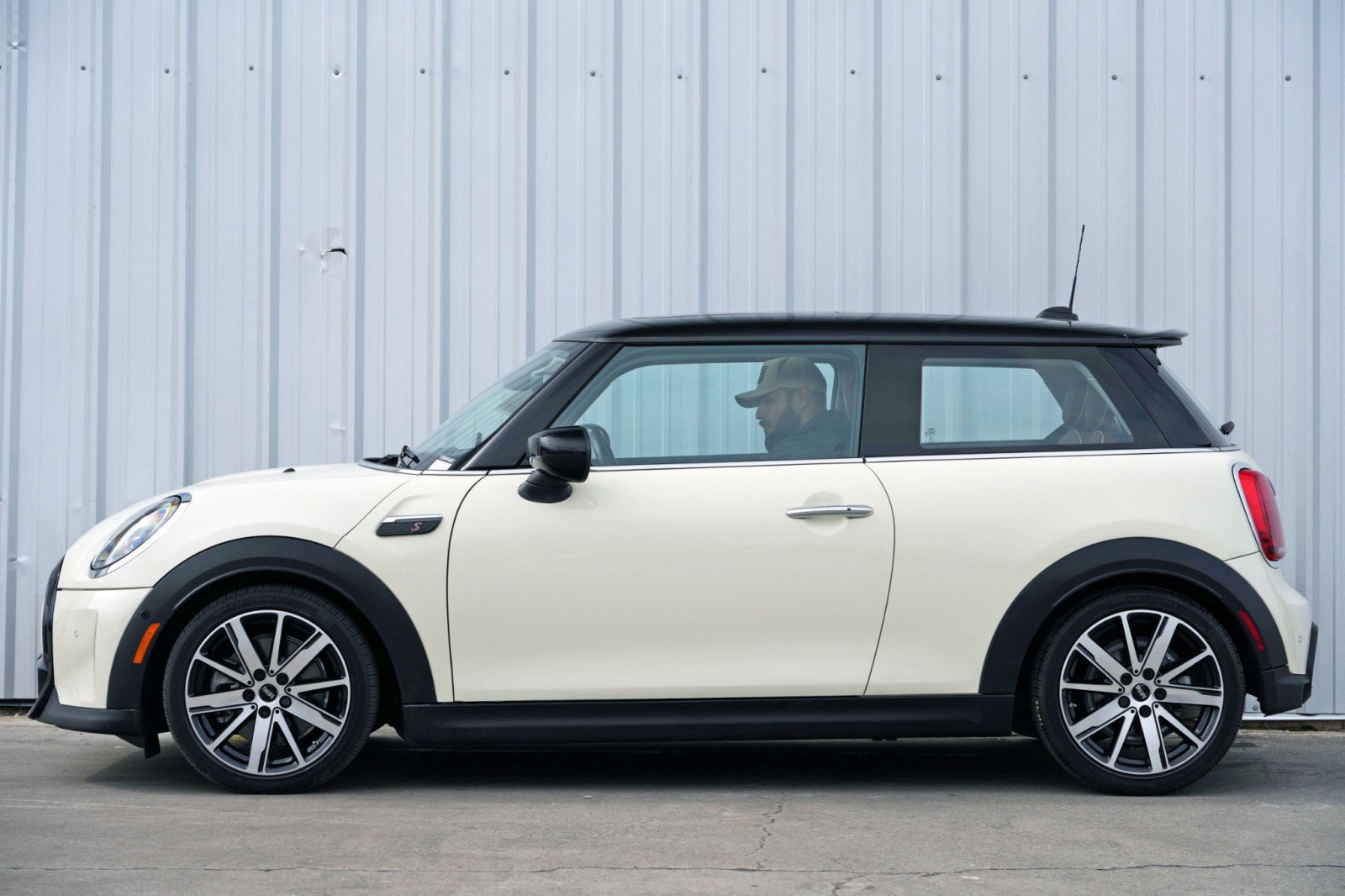 Used 2023 MINI Cooper S image 8