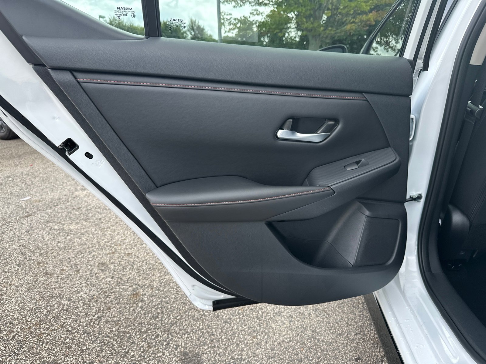 New 2025 Nissan Sentra SR w/ Midnight Edition image 21