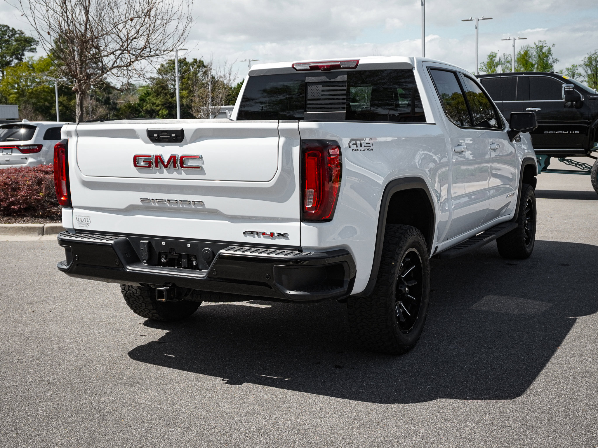 Used 2024 GMC Sierra 1500 AT4X image 10