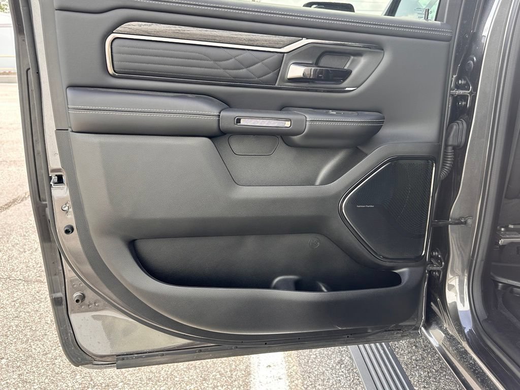 Used 2026 RAM 1500 Limited w/ Bed Utility Group AWD/4WD image 18