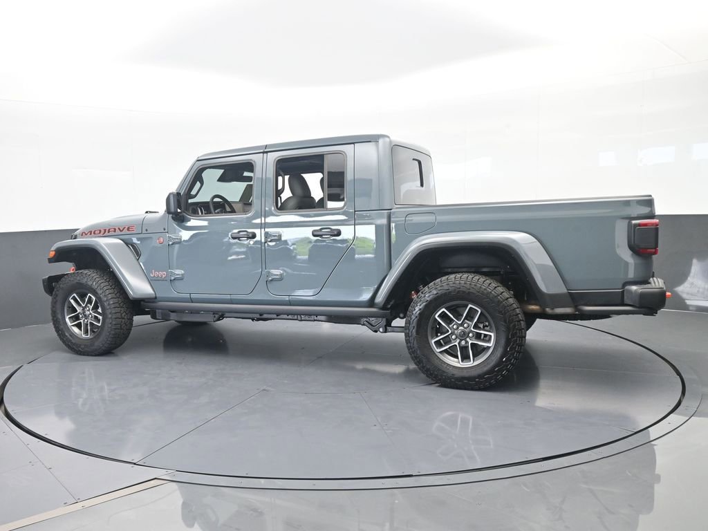 Used 2026 Jeep Gladiator Mojave AWD/4WD image 3