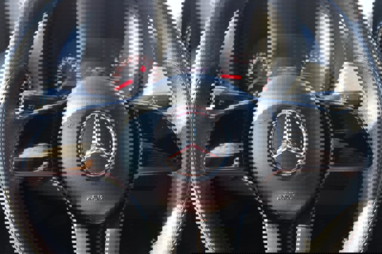 Used 2019 Mercedes-Benz Sprinter 2500 image 32