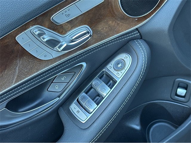 Used 2015 Mercedes-Benz C 300 4MATIC Sedan image 37