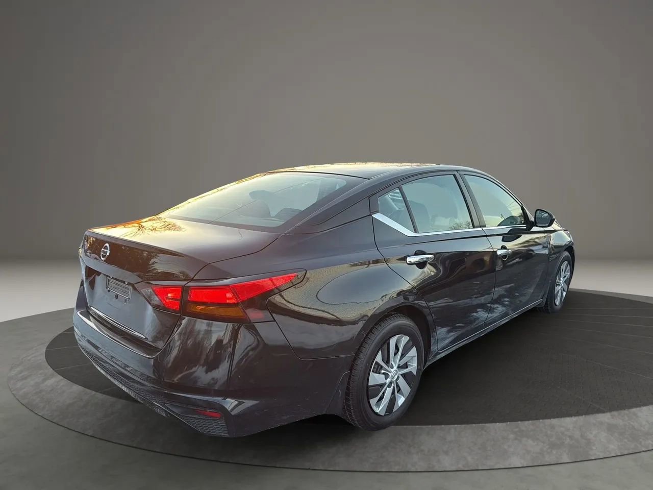 Used 2021 Nissan Altima 2.5 S FWD image 5