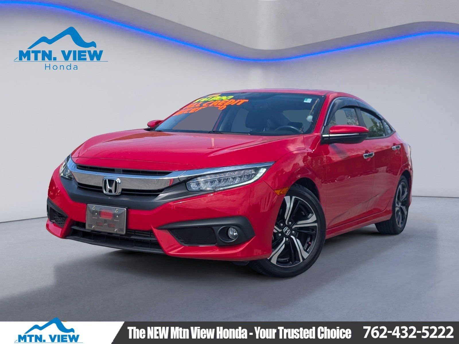 Used 2018 Honda Civic Touring image 1