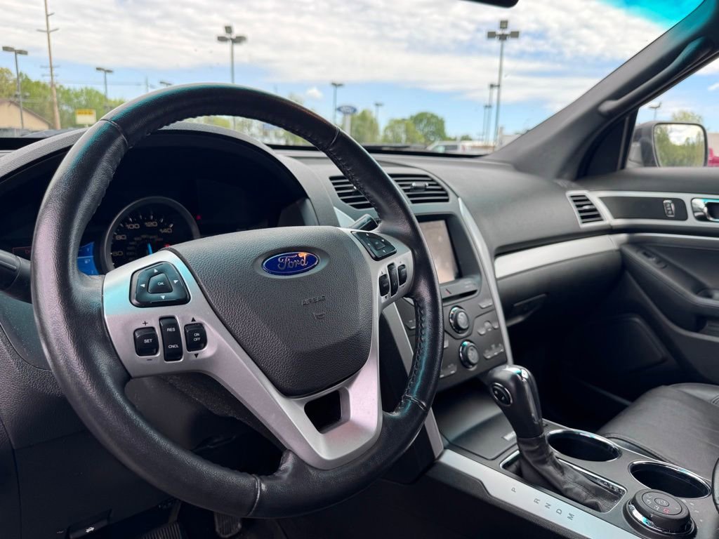 Used 2011 Ford Explorer XLT w/ 202A Rapid Spec Order Code AWD/4WD image 9