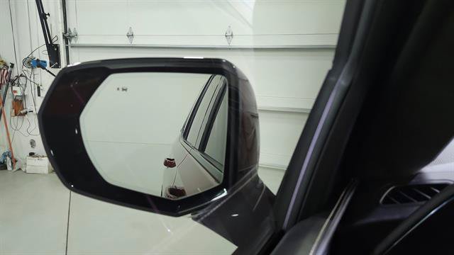 Used 2023 Cadillac Escalade V AWD/4WD image 17