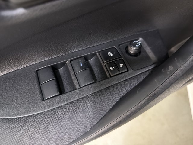 Used 2025 Toyota Corolla LE FWD image 18