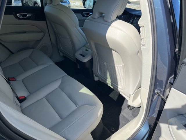 Used 2024 Volvo XC60 B5 Core w/ Protection Package Premier image 12