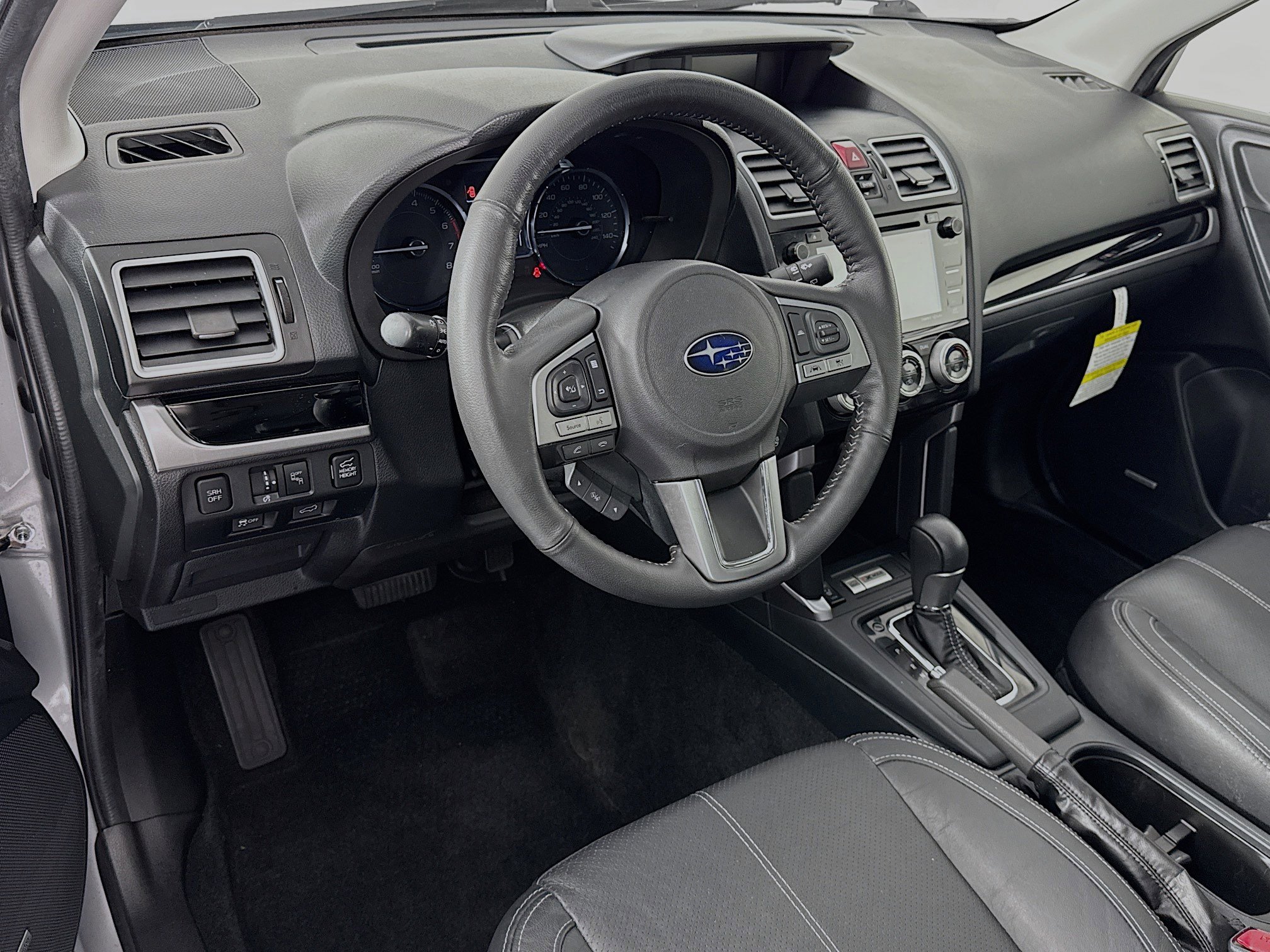 Used 2018 Subaru Forester 2.5i Touring AWD/4WD image 9