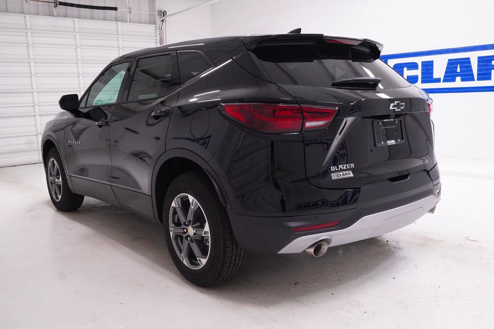 New 2026 Chevrolet Blazer LT FWD image 32