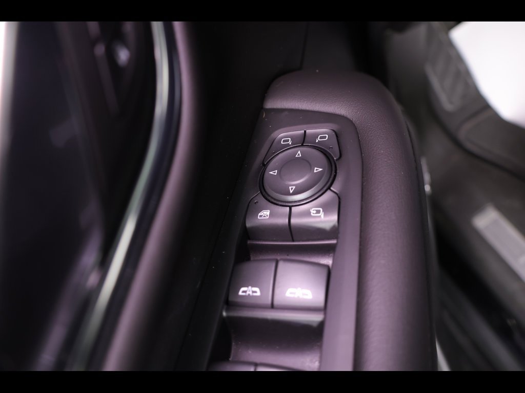 Used 2022 Chevrolet Tahoe LT w/ Luxury Package image 28