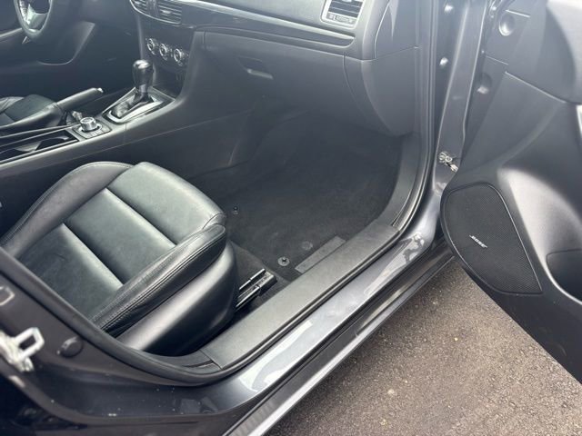 Used 2015 MAZDA MAZDA6 Touring w/ Touring Technology Package image 13