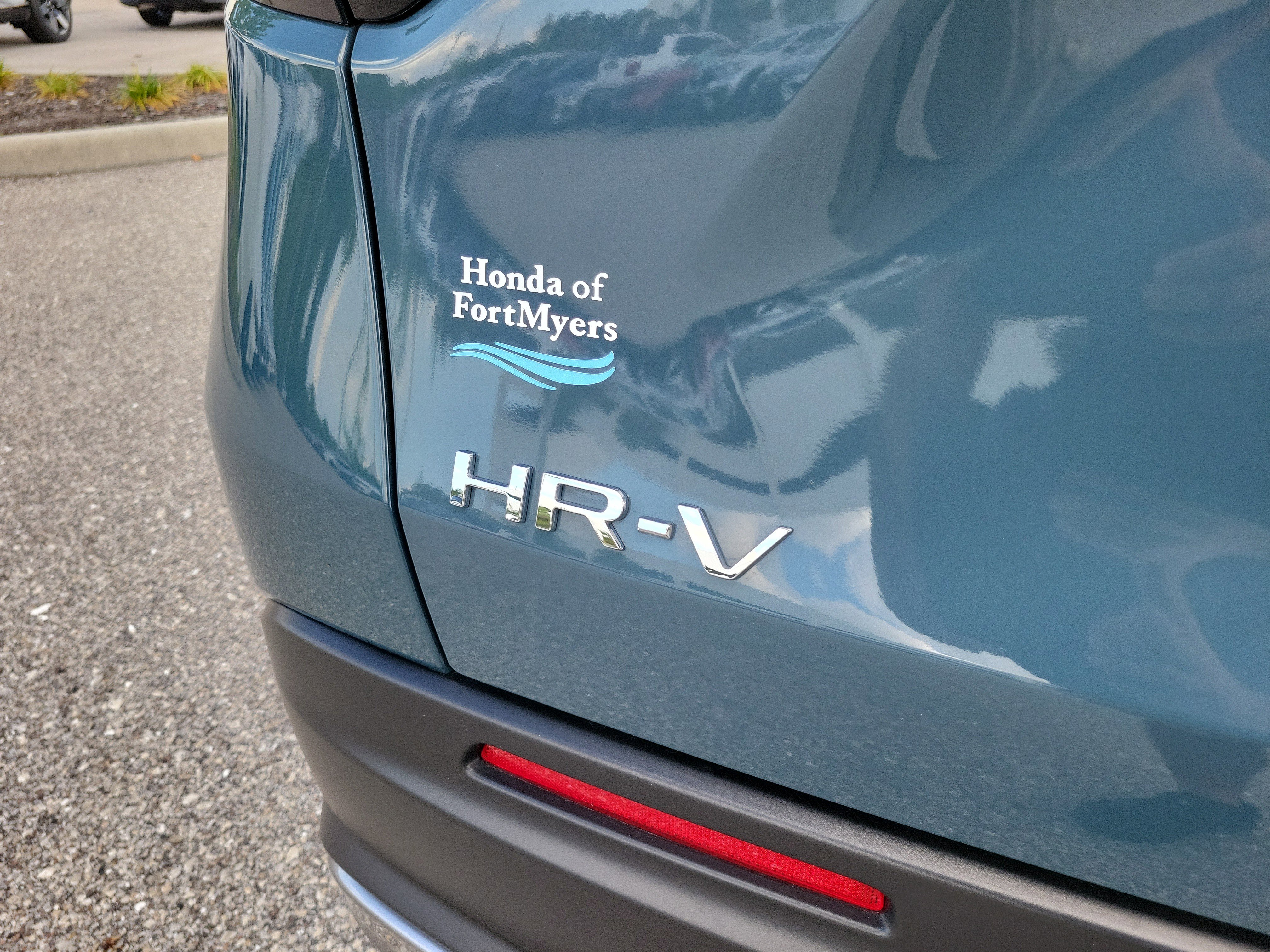 Used 2024 Honda HR-V Sport image 10