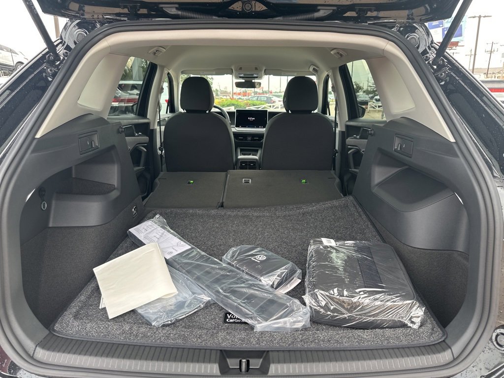 New 2025 Volkswagen Tiguan S image 10