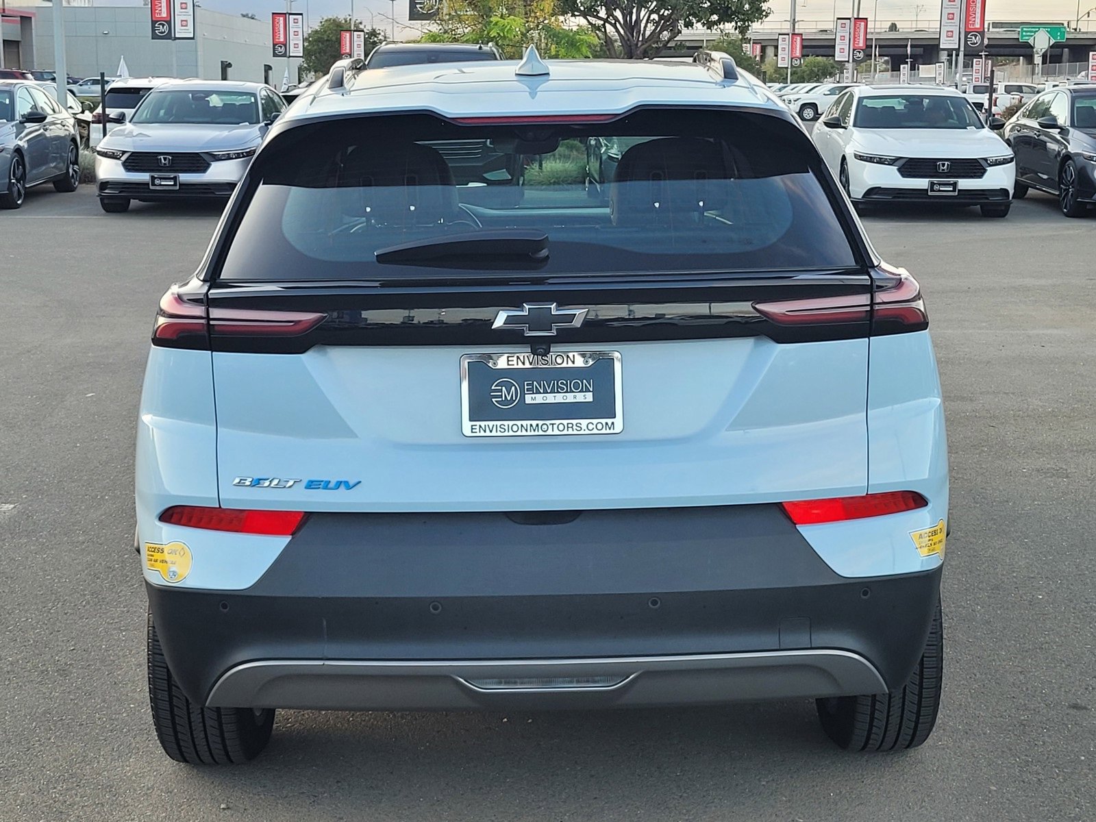 Used 2022 Chevrolet Bolt EUV Premier w/ Sun & Sound Package image 6