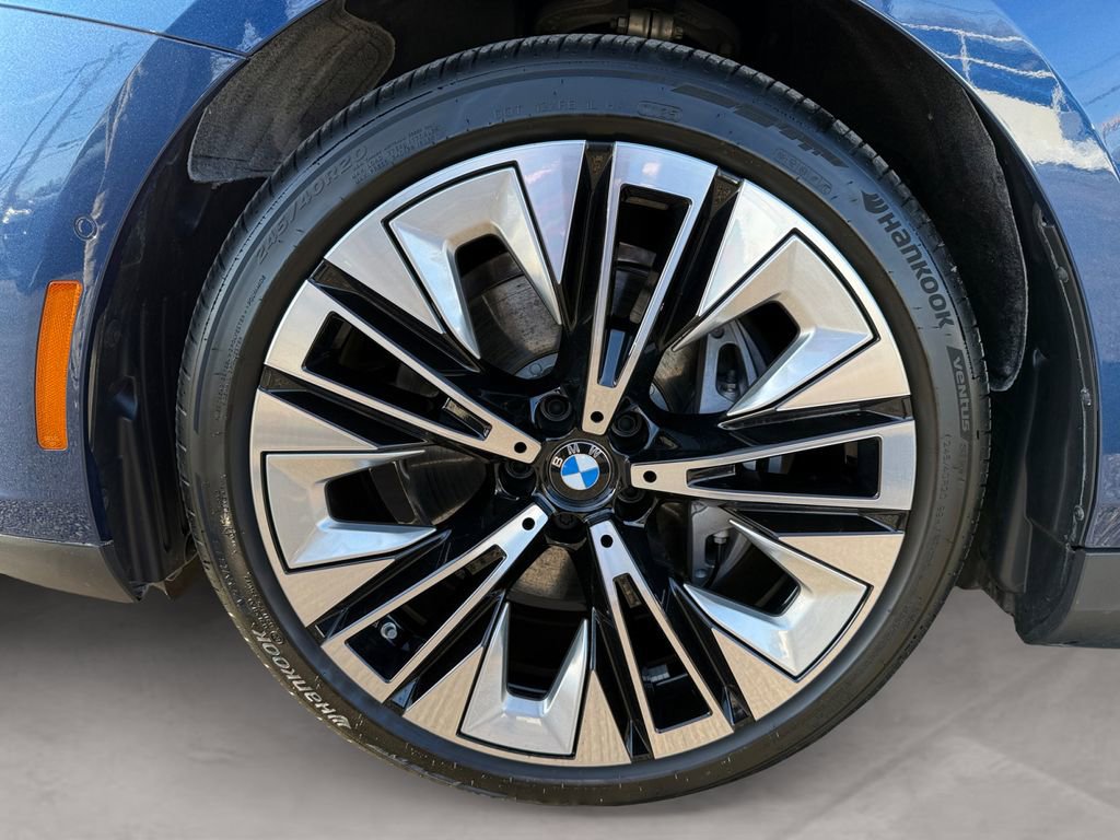 Certified 2026 BMW i5 eDrive40 image 14