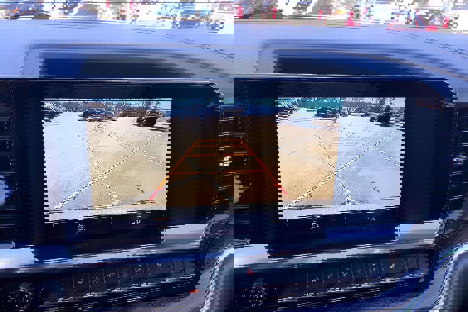 Used 2025 Chevrolet Silverado 1500 LT image 28