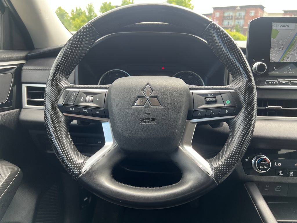 Used 2024 Mitsubishi Outlander SE FWD image 16