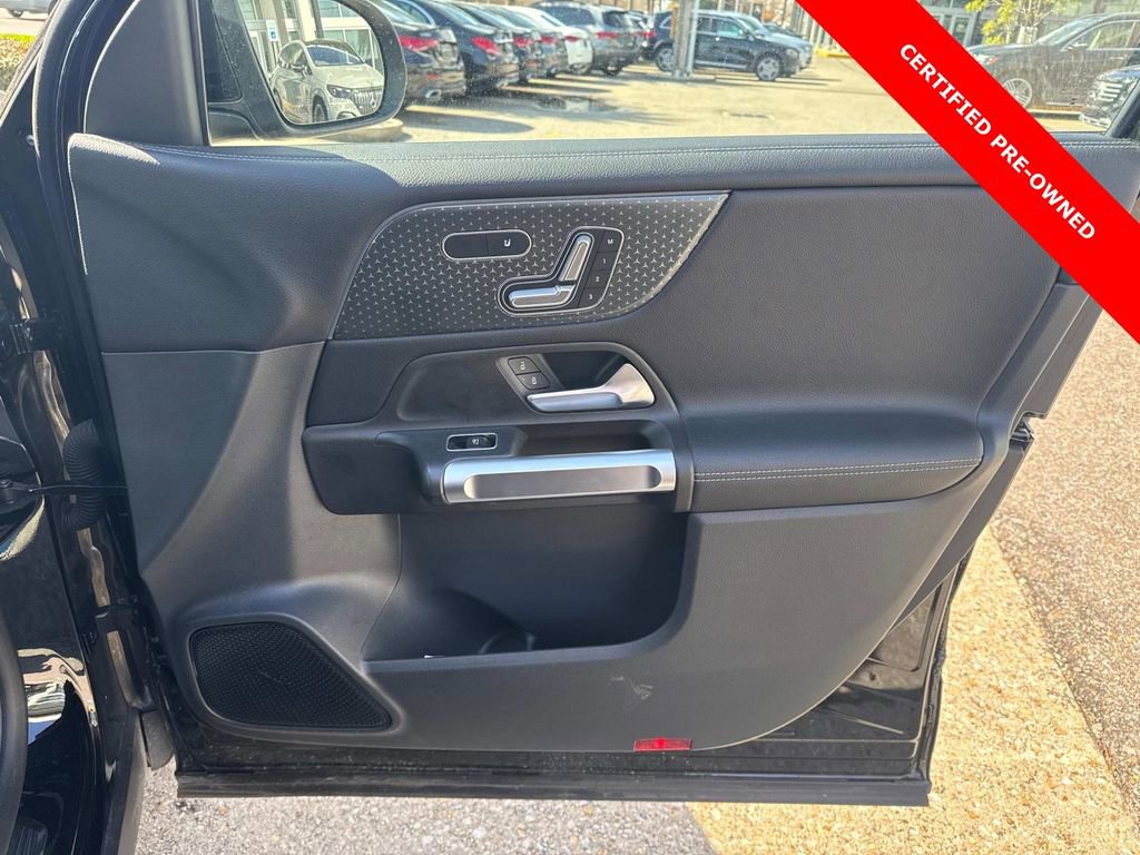 Used 2024 Mercedes-Benz GLB 250 image 12