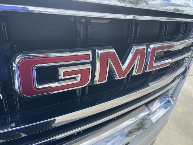 Used 2024 GMC Yukon SLT image 30