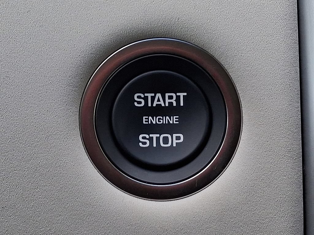 New 2026 Land Rover Discovery S AWD/4WD image 11