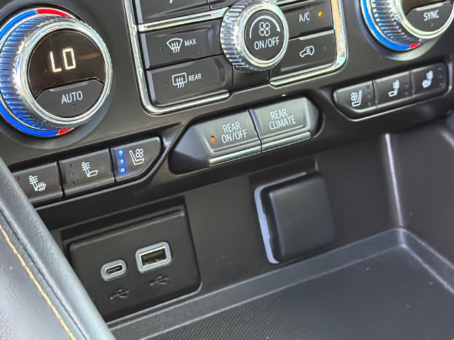 Used 2024 GMC Yukon AT4 w/ Technology Package AWD/4WD image 33