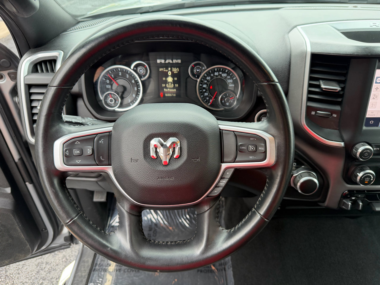 Used 2023 RAM 2500 Big Horn w/ Level 1 Equipment Group image 24