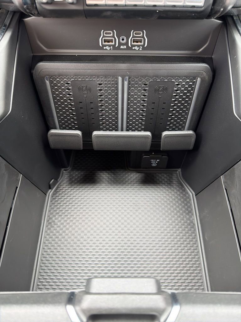 New 2026 RAM 3500 Laramie AWD/4WD image 27