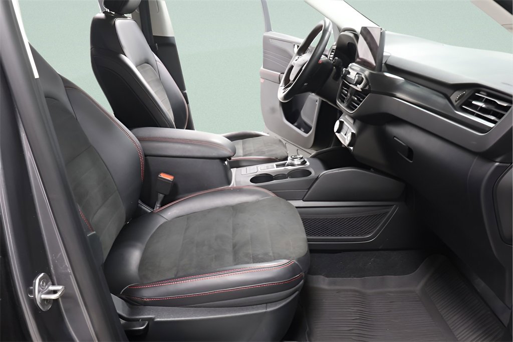 Used 2021 Ford Escape SEL w/ Equipment Group 302A image 32