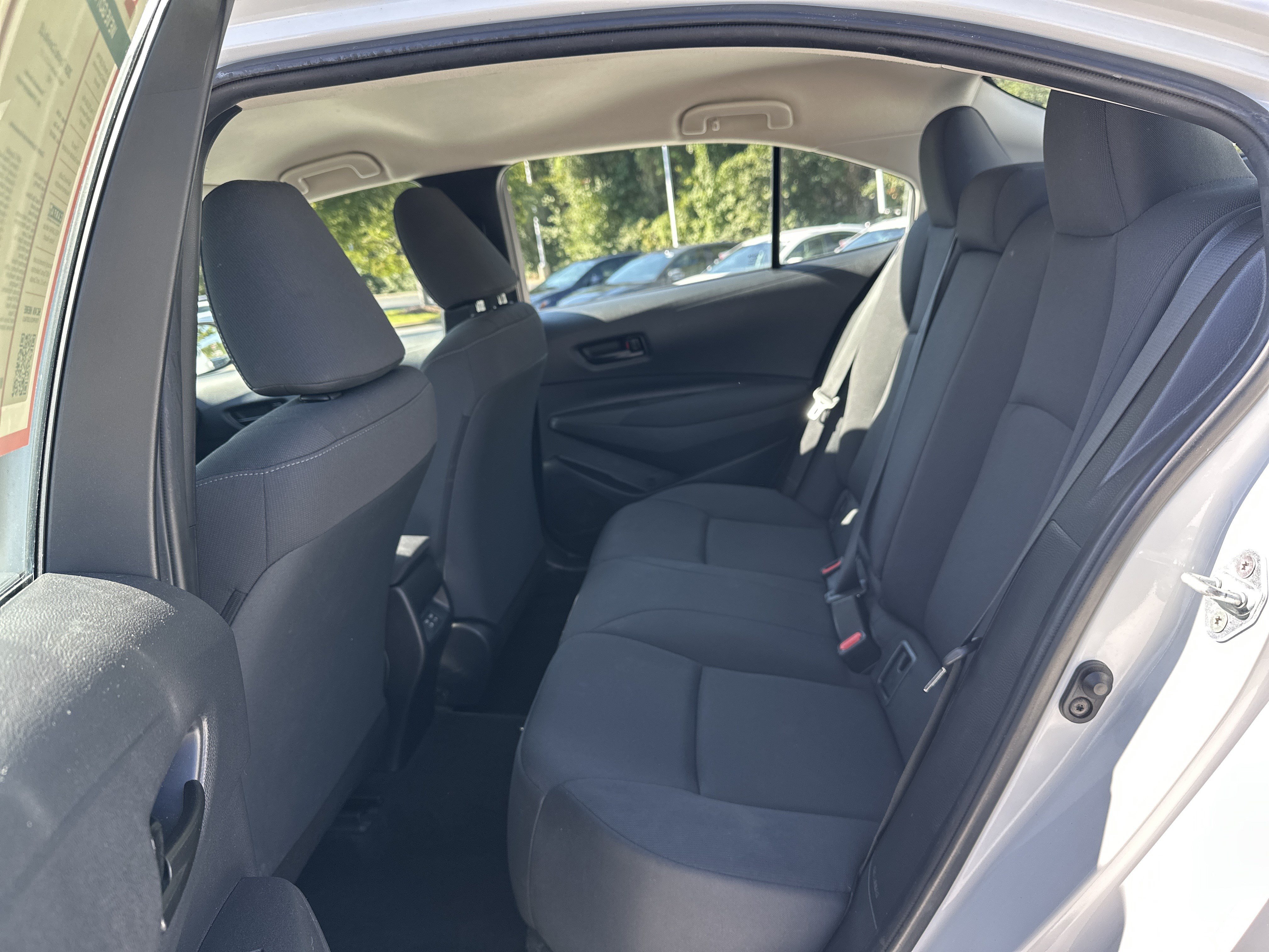 Used 2024 Toyota Corolla LE FWD image 31